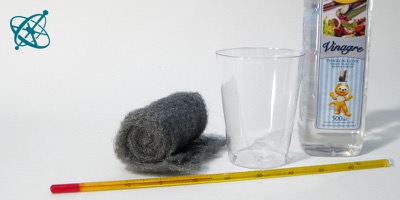 Sciensation hands-on experiment for school: Warm steel wool ( chemistry, oxidation, exothermic)